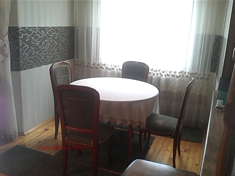 Дава под наем  3-стаен град Русе , Център , 105 кв.м | 70557359 - изображение [5]