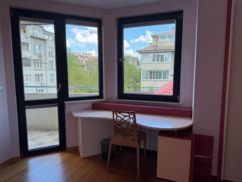 Da affittare  3 camere da letto Sofia , Geo Milev , 140 mq | 22147435 - Immagine [4]
