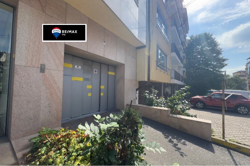 Zu vermieten  Garage Sofia , Lozenez , 19 qm | 18605539