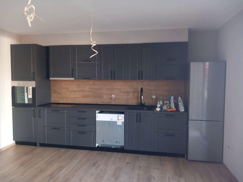 Дава под наем КЪЩА, гр. София, гр. Нови Искър