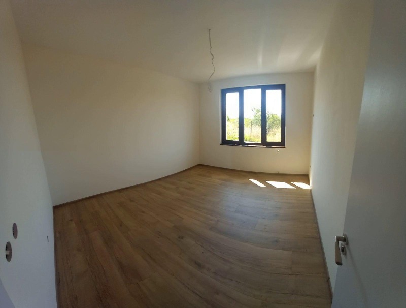 Дава под наем КЪЩА, гр. София, гр. Нови Искър, снимка 2 - Къщи - 53178335