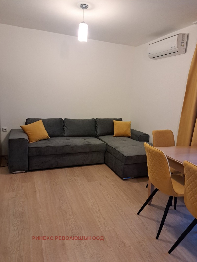 Da affittare  1 camera da letto Burgas , Izgrev , 55 mq | 18513824