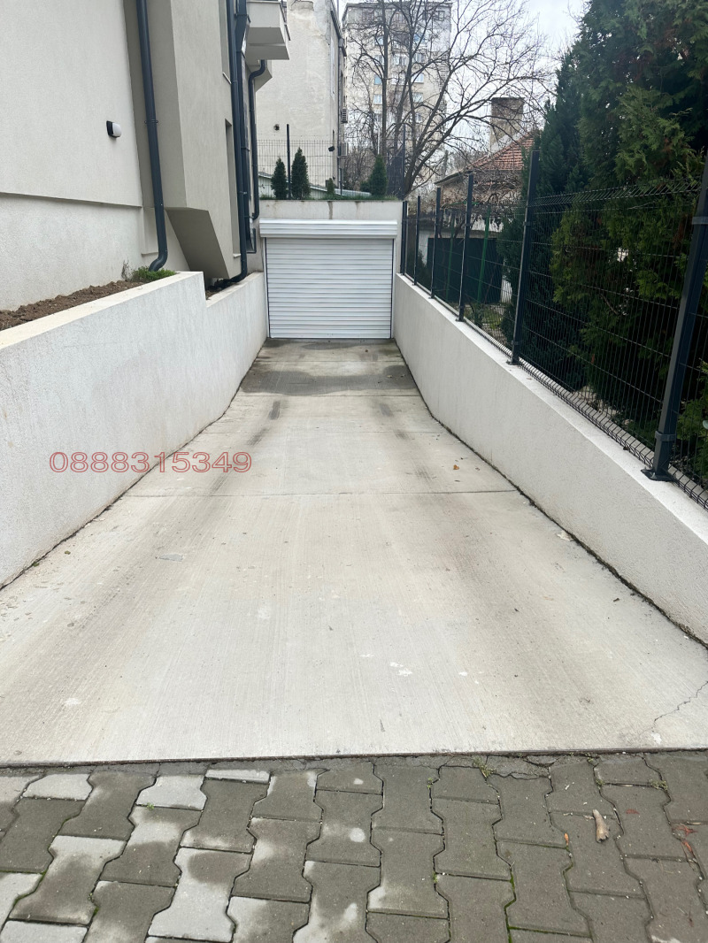 Дава под наем ГАРАЖ, ПАРКОМЯСТО, гр. София, Редута