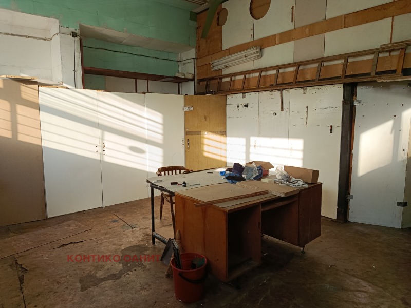 De inchiriat  Cladire industriala Sofia , Sveta Troița , 40 mp | 97543987 - imagine [2]