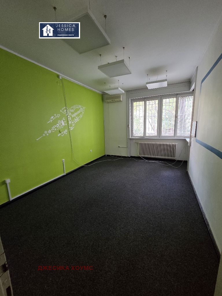 K pronájmu  3 ložnice Sofia , Centar , 160 m2 | 20444289 - obraz [4]