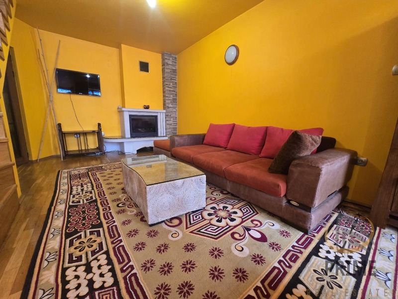 Дава под Наем 3-СТАЕН в град Бургас, Център - 93 кв.м / 550 € » 1 075.71 лв., ПРАЙМ РИЪЛ ЕСТЕЙТС ЕООД