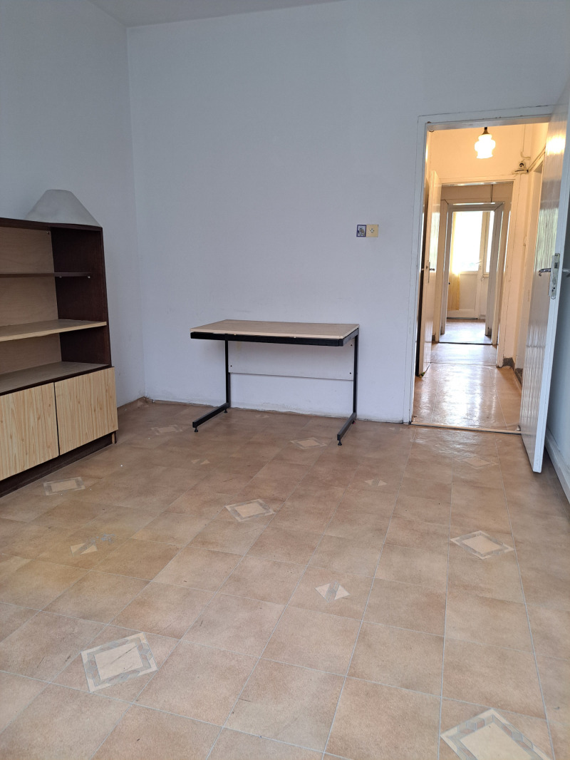 Te huur  3 slaapkamers Sofia , Geo Milev , 120 m² | 96393193 - afbeelding [6]