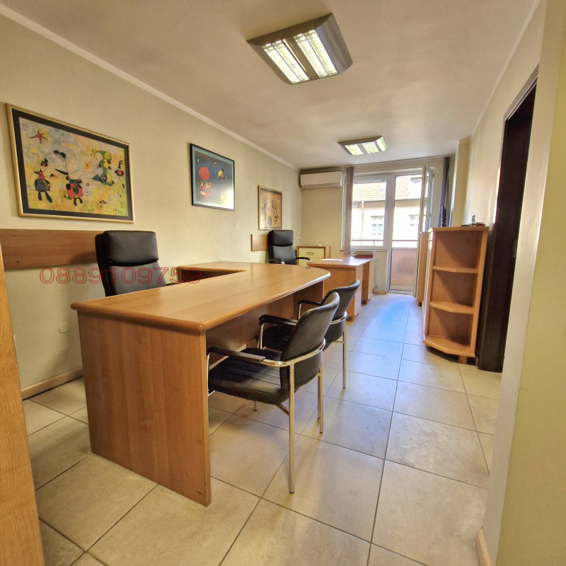 Te huur  Kantoor Sofia , Meditsinska akademija , 130 m² | 58464473 - afbeelding [2]