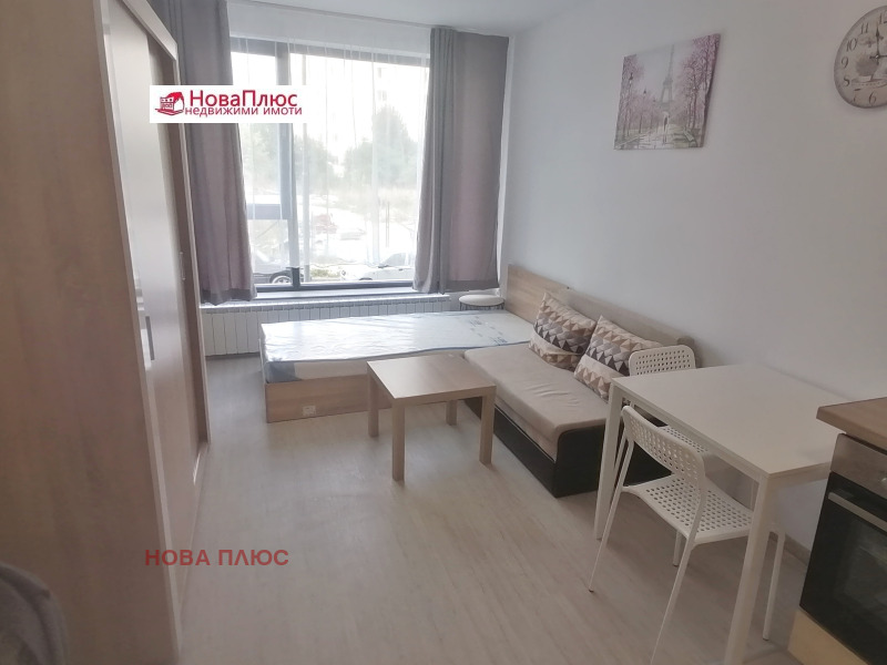 Дава под нем  1-стаен, град София, Студентски град •  325 EUR • ID 24143371 — holmes.bg - [1] 