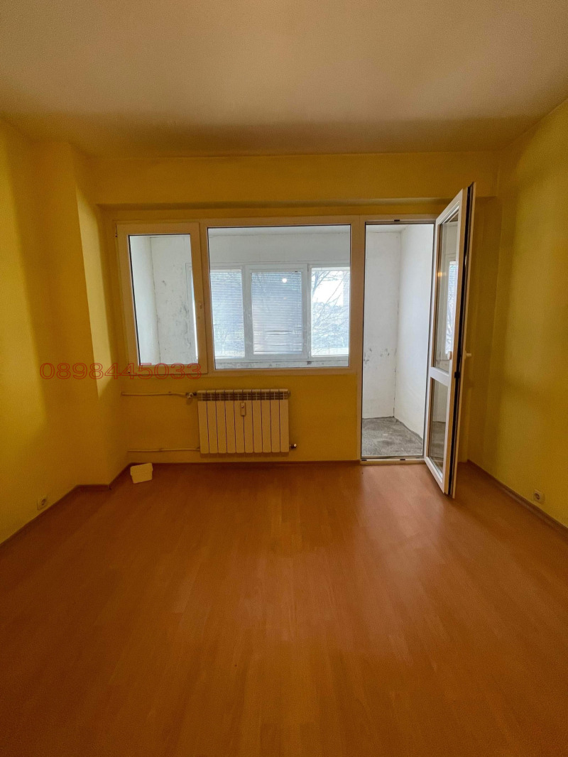 Zu vermieten  2 Schlafzimmer Pernik , Moschino , 87 qm | 74144572 - Bild [5]