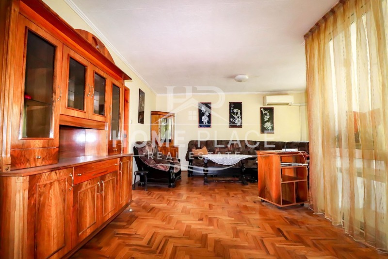 Дава под Наем МНОГОСТАЕН в град Варна, Спортна зала - 120 кв.м / 600 € » 1 173.50 лв., ХОУМ ПЛЕЙС