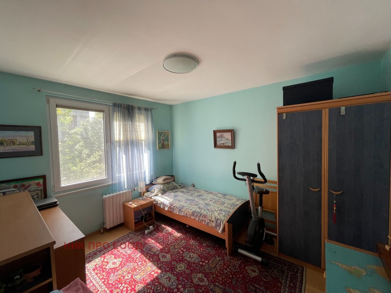 Дава под наем 4-СТАЕН, гр. София, Иван Вазов, снимка 10 - Апартаменти - 52635739