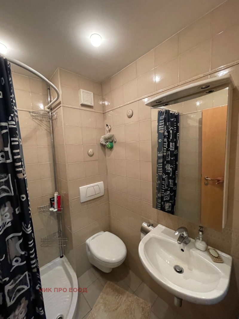 Дава под наем 4-СТАЕН, гр. София, Иван Вазов, снимка 11 - Апартаменти - 52635739