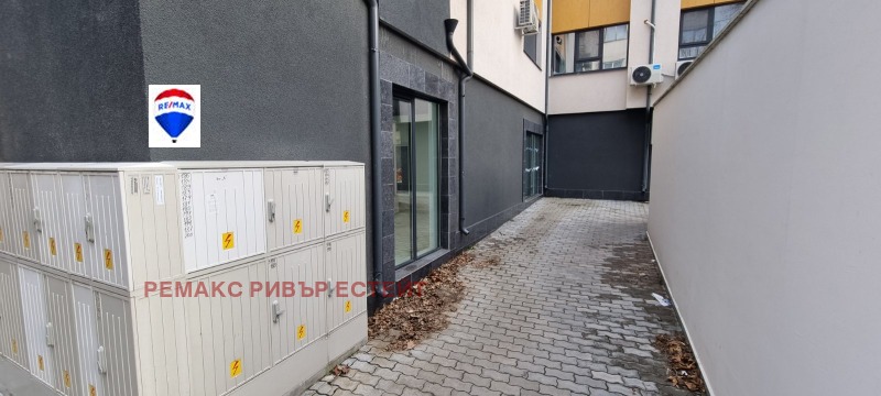 Дава под наем  Магазин град Русе , Родина 1 , 104 кв.м | 64208418 - изображение [3]