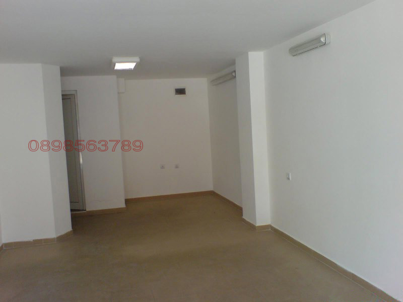 Дава под наем МАГАЗИН, гр. Пловдив, Каменица 1