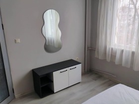 1 Schlafzimmer Borowo, Sofia 9