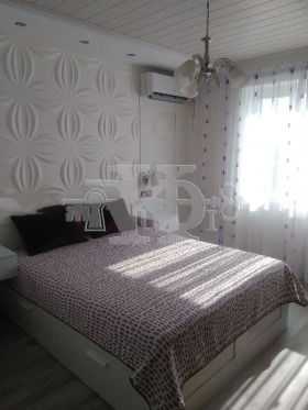 2 dormitoare Țentâr, Varna
