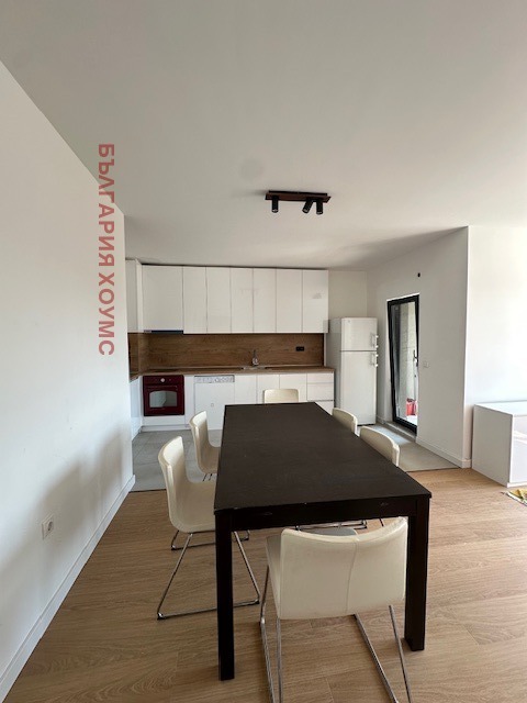 Zu vermieten  1 Schlafzimmer Sofia , Zentar , 65 qm | 69637598 - Bild [8]
