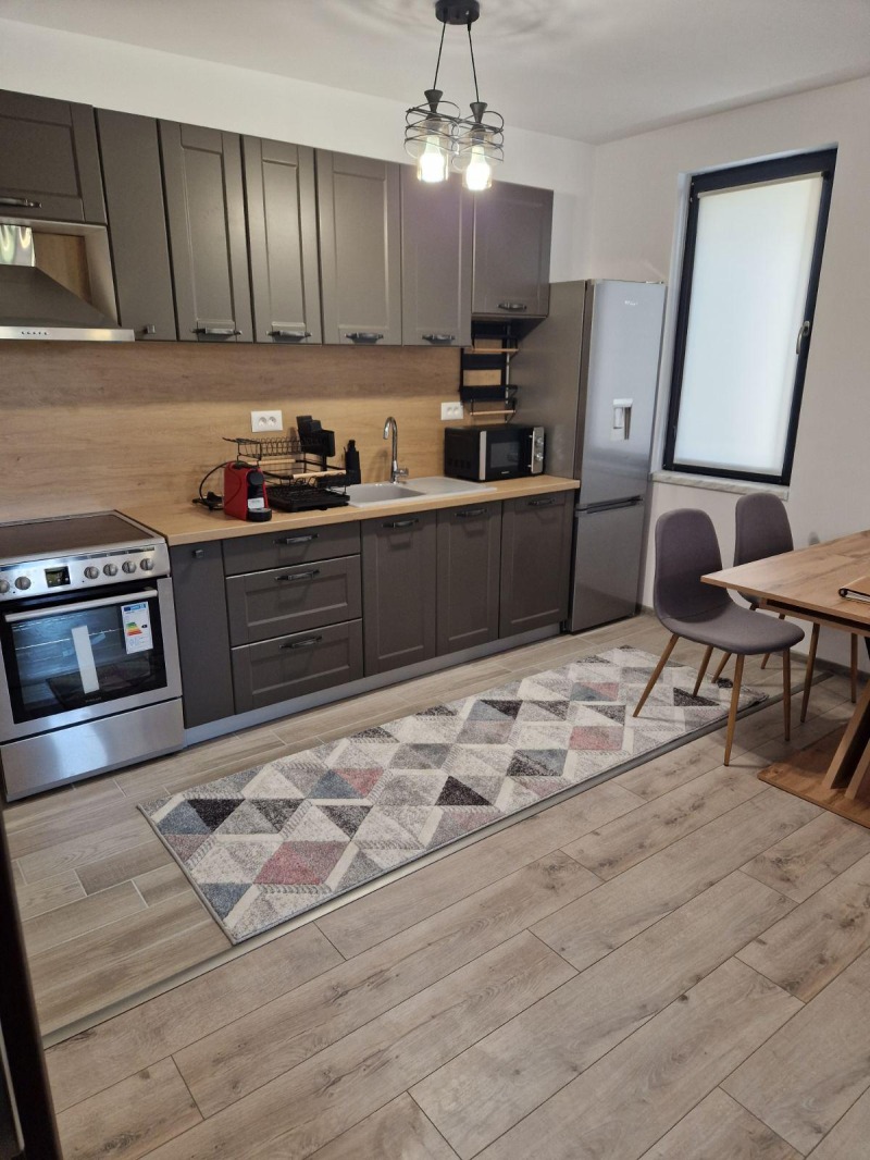 En renta  2 dormitorios Plovdiv , Jristo Smirnenski , 96 metros cuadrados | 52793733