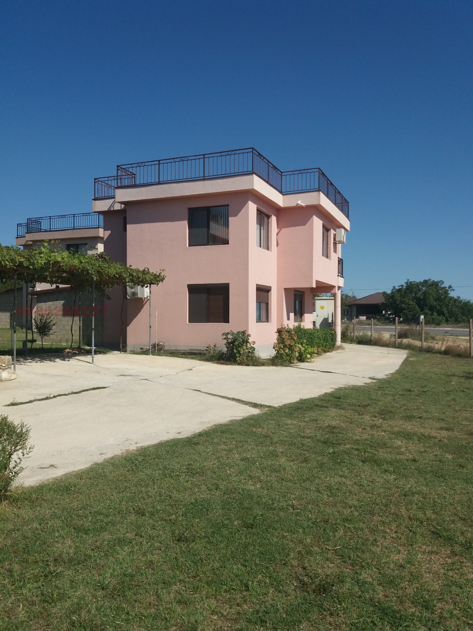 Дава под наем КЪЩА, гр. Варна, м-т Прибой