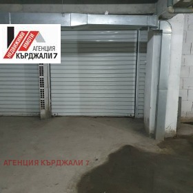 ГАРАЖ, ПАРКОМЯСТО, 18 m2