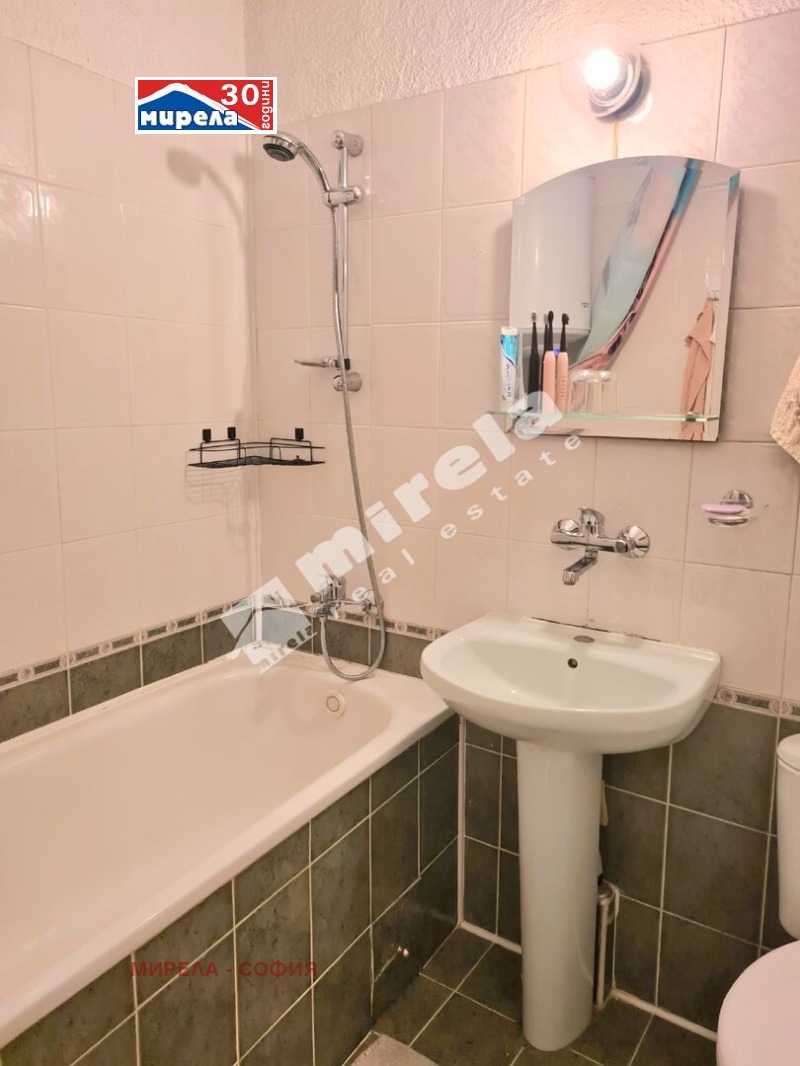 Дава под наем 4-СТАЕН, гр. София, Лозенец, снимка 7 - Апартаменти - 52662573