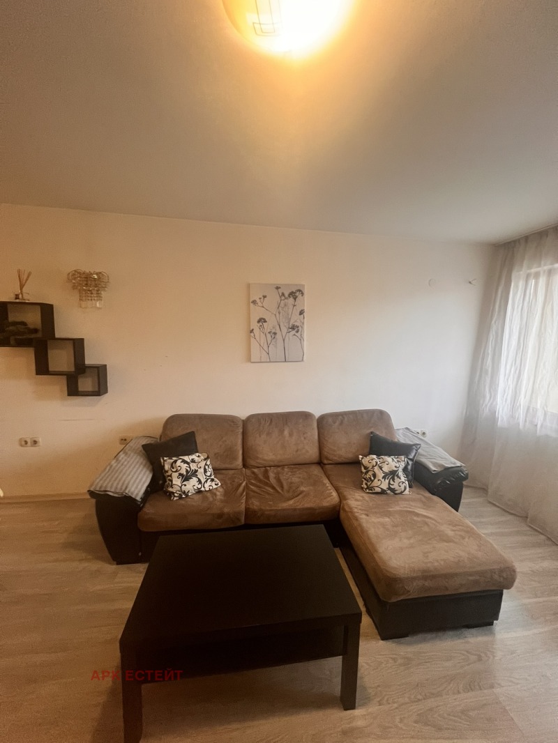 Til leje  1 soveværelse Sofia , Zona B-18 , 58 kvm | 14623585 - billede [5]