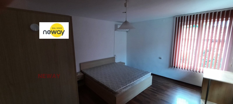 Do wynajęcia  Piętro domu Plewen , Szirok centar , 87 mkw | 13995481 - obraz [2]