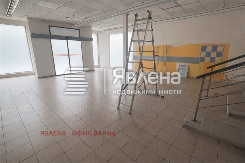 Дава под наем МАГАЗИН, гр. Варна, ВИНС-Червен площад