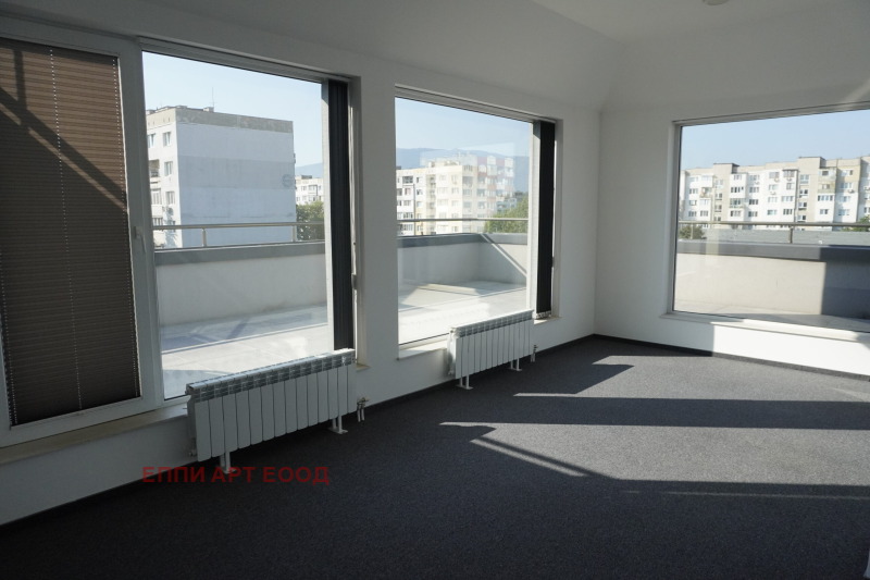 Te huur  Kantoor Sofia , Ljulin 6 , 249 m² | 83755502