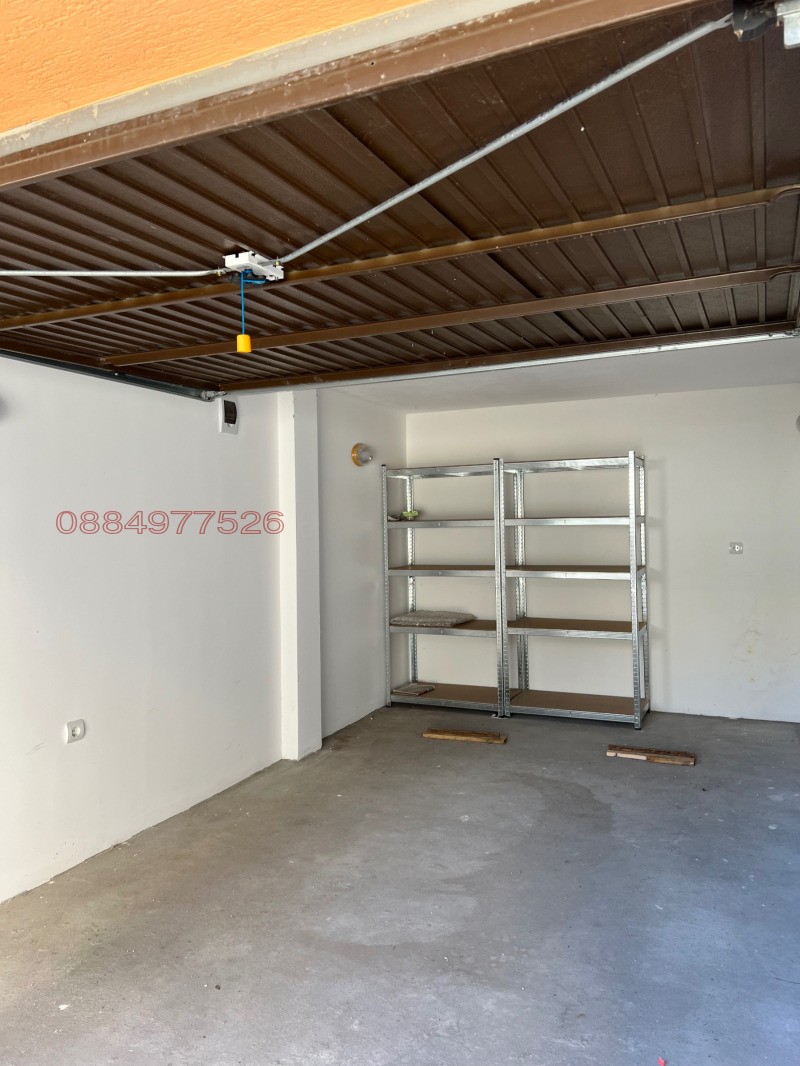 Дава под наем ГАРАЖ, ПАРКОМЯСТО, гр. Велико Търново, Акация, снимка 3 - Гаражи и паркоместа - 52839068