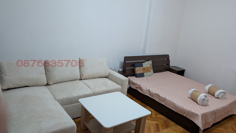 Издаје се  1 спаваћа соба Софија , Центар , 45 м2 | 36525540 - слика [11]