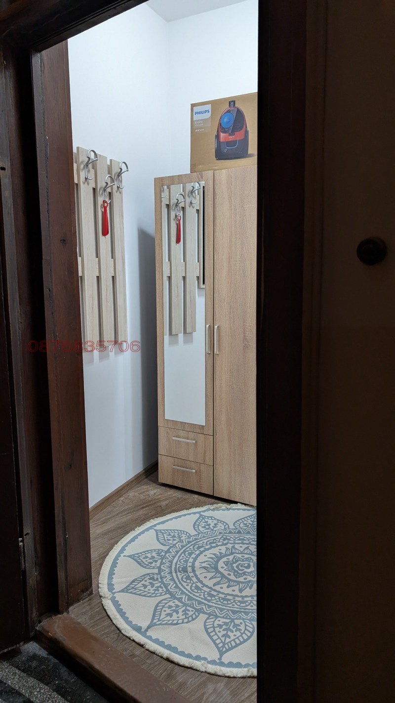 Издаје се  1 спаваћа соба Софија , Центар , 45 м2 | 36525540 - слика [3]