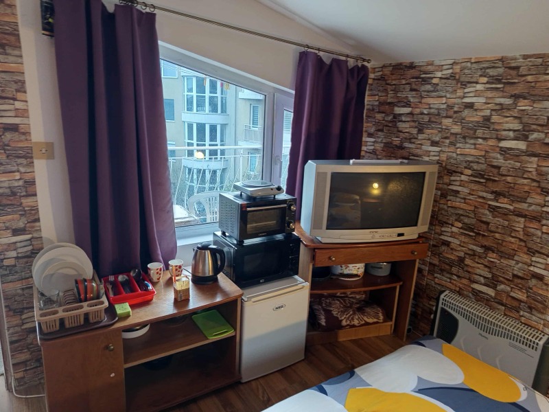 Дава под Наем 1-СТАЕН в град Варна, Бриз - 25 кв.м / 300 € » 586.75 лв., ЕКС НВД ООД
