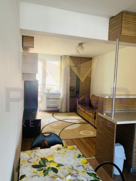 2 chambres Kolhozen pazar, Varna 3