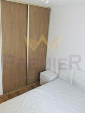 2 chambres Kolhozen pazar, Varna 11