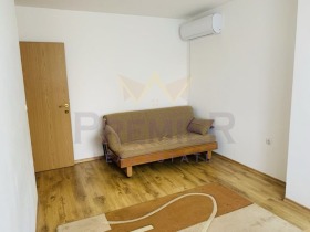 2 chambres Kolhozen pazar, Varna 6