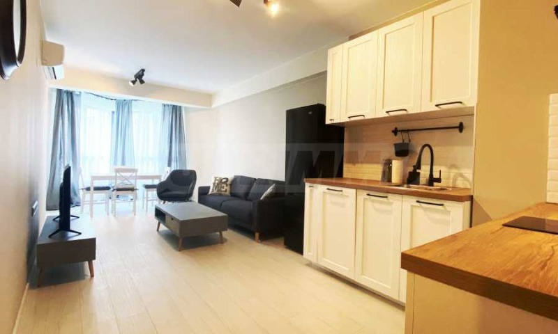 For Rent  2 bedroom Plovdiv , Mladezhki Halm , 88 sq.m | 95298776