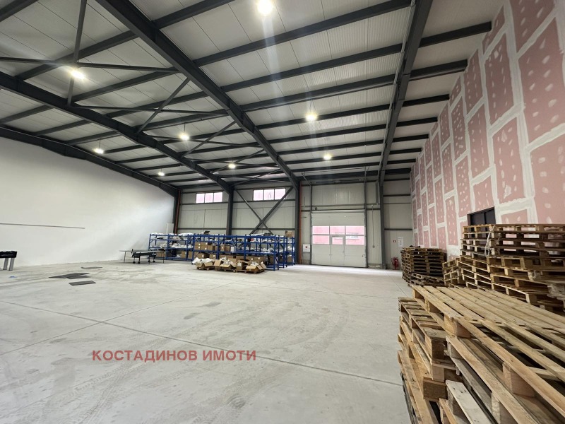 Para alugar  Armazenar Plovdiv , Industrialna zona - Iug , 350 m² | 41674723 - imagem [2]