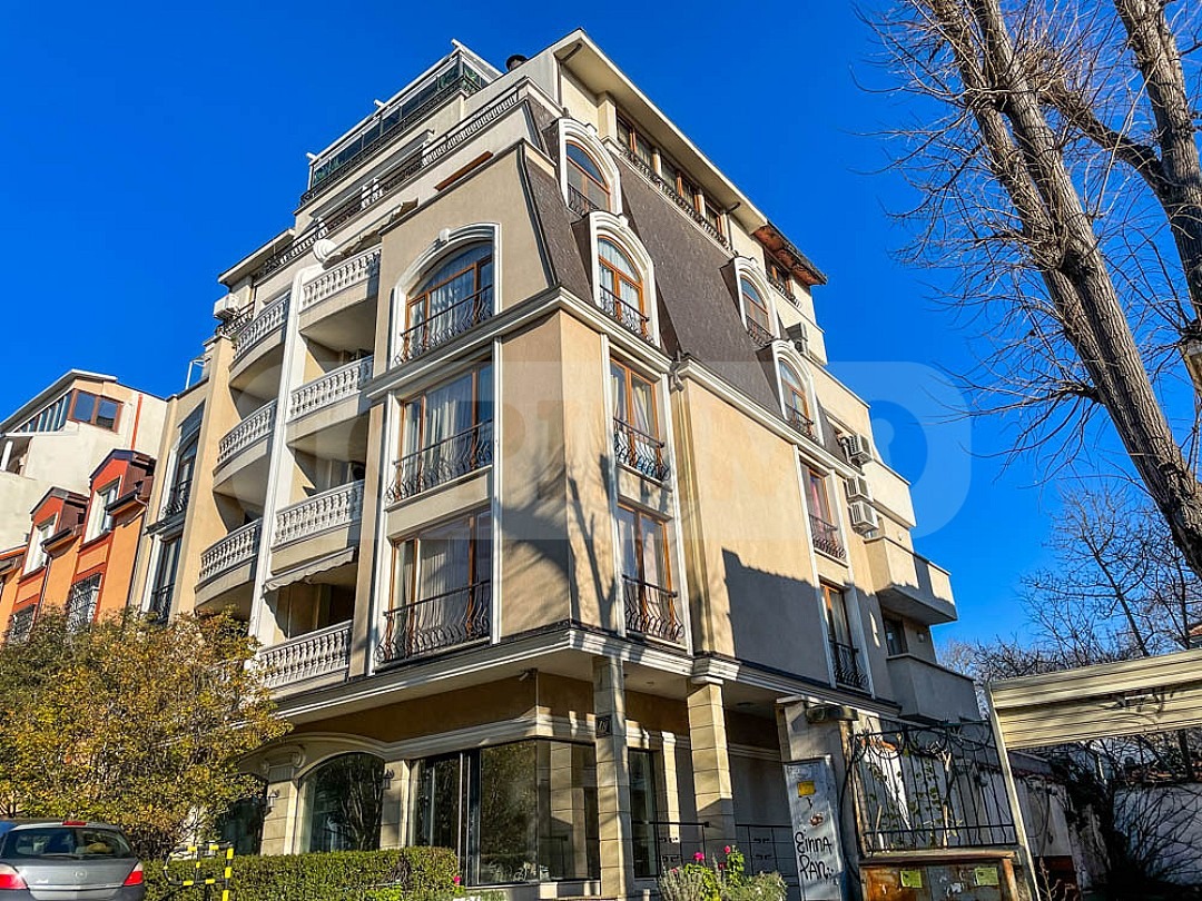 Дава под наем 3-СТАЕН, гр. Варна, Център