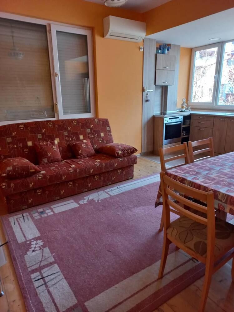 For Rent  2 bedroom Plovdiv , Kamenitsa 2 , 82 sq.m | 85436659 - image [2]