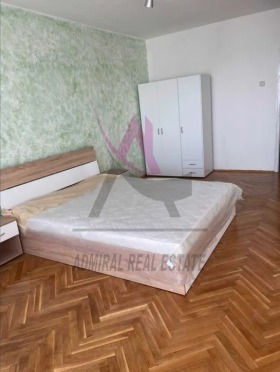 1 dormitorio Chayka, Varna 3