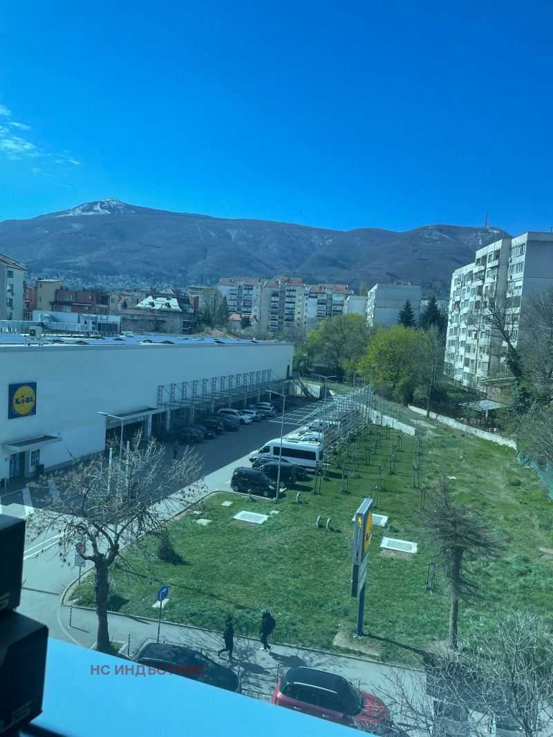 Дава под Наем ОФИС в град София, Павлово - 134 кв.м / 1 608 € » 3 144.97 лв., НС ИНДЪСТРИС