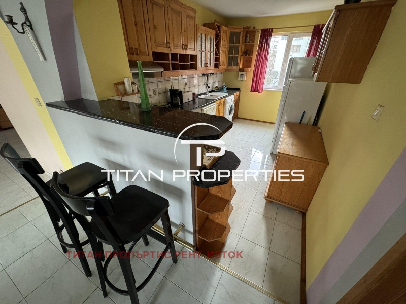 Дава под Наем МНОГОСТАЕН в град Бургас, Лазур - 120 кв.м / 750 € » 1 466.87 лв., ТИТАН ПРОПЪРТИС РЕНТ-ИЗТОК
