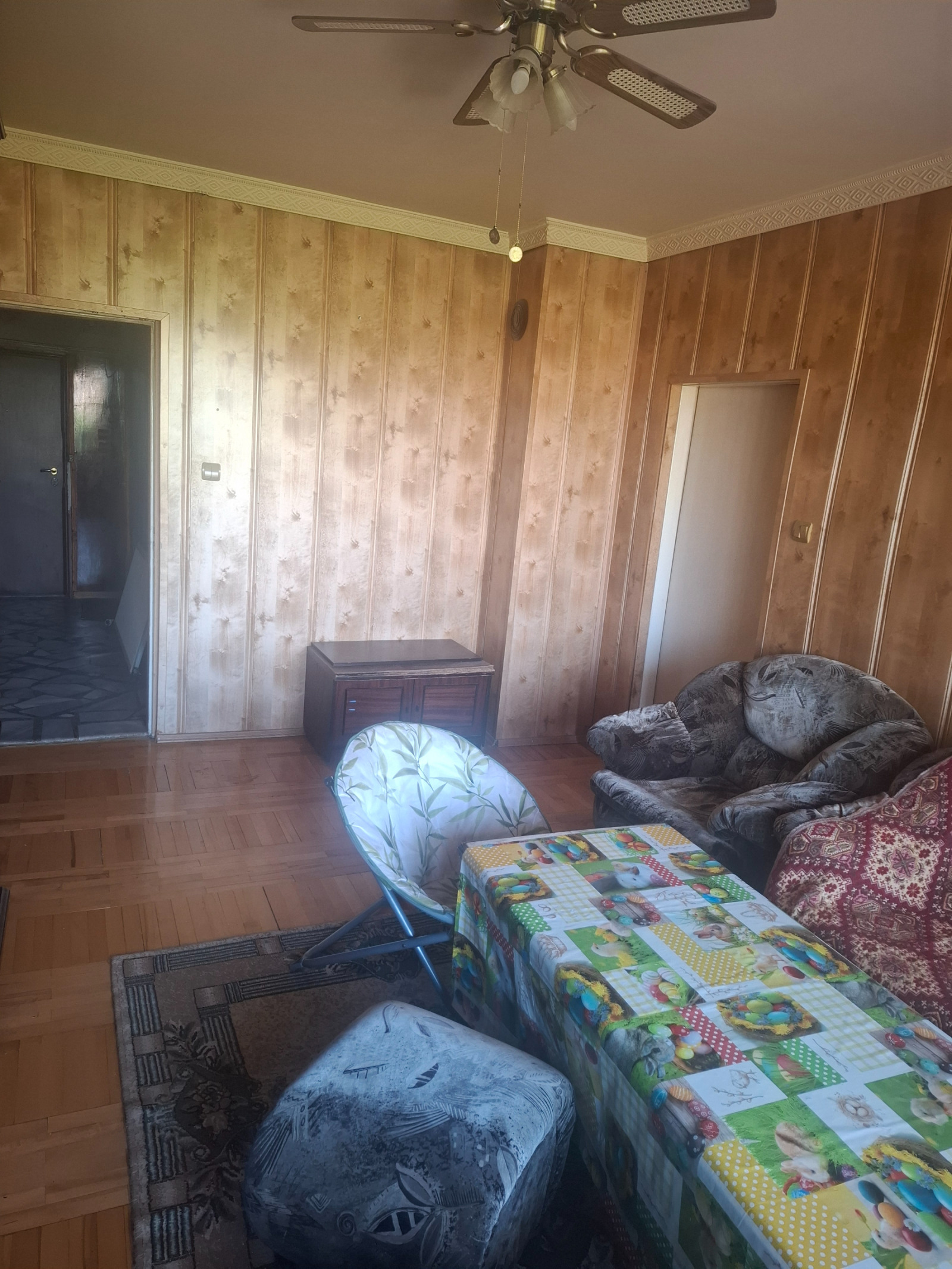 Дава под наем 3-СТАЕН, гр. Перник, Изток, снимка 4 - Апартаменти - 56092349
