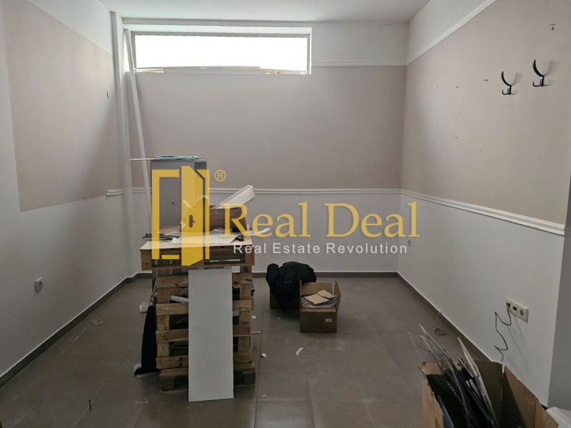 Издаје се  Канцеларија Софија , Младост 1 , 20 м2 | 17092976 - слика [10]