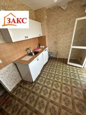 1 спаваћа соба Вазрожденци, Карджали
