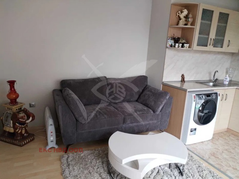 Дава под наем 2-СТАЕН, гр. Пловдив, Кършияка, снимка 2 - Апартаменти - 53441548