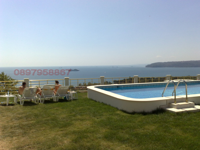 Дава под наем КЪЩА, гр. Варна, Бриз, снимка 3 - Къщи - 52786191