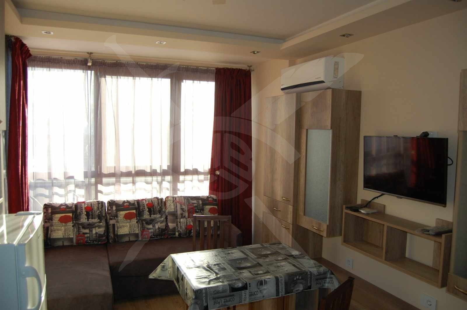 Дава под наем 2-СТАЕН, гр. Варна, Център, снимка 2 - Апартаменти - 47424239